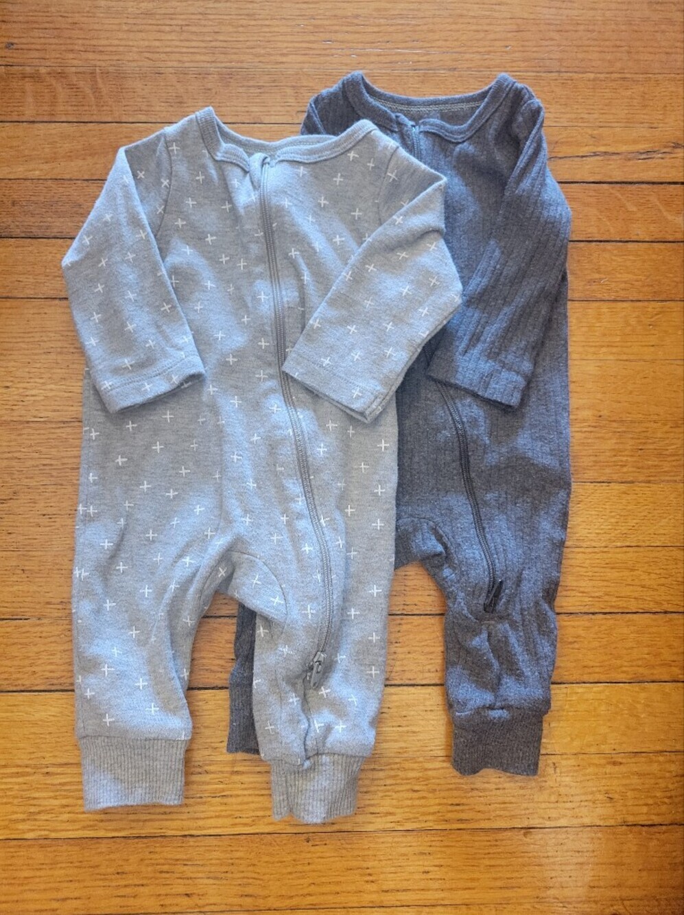 cloud island Gray Newborn Bodysuit- 2 Pack